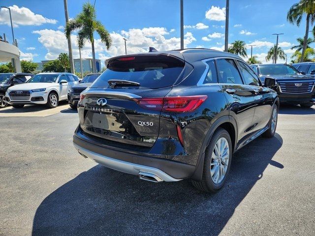 2024 INFINITI QX50 Luxe