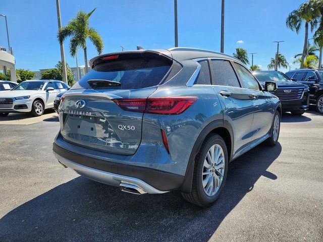 2024 INFINITI QX50 Luxe