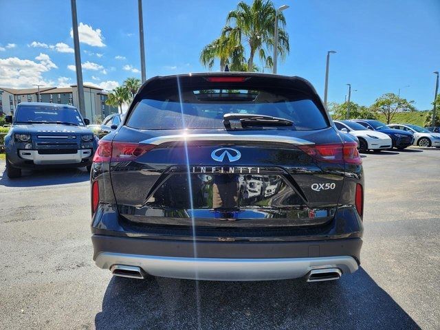 2024 INFINITI QX50 Luxe