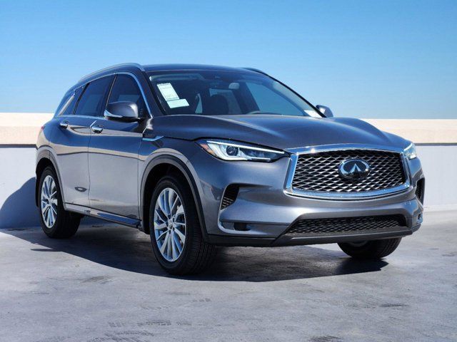 2024 INFINITI QX50 Luxe