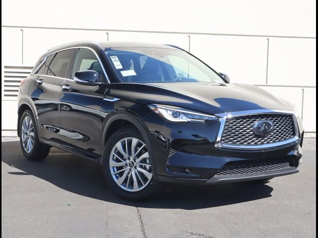 2024 INFINITI QX50 Luxe