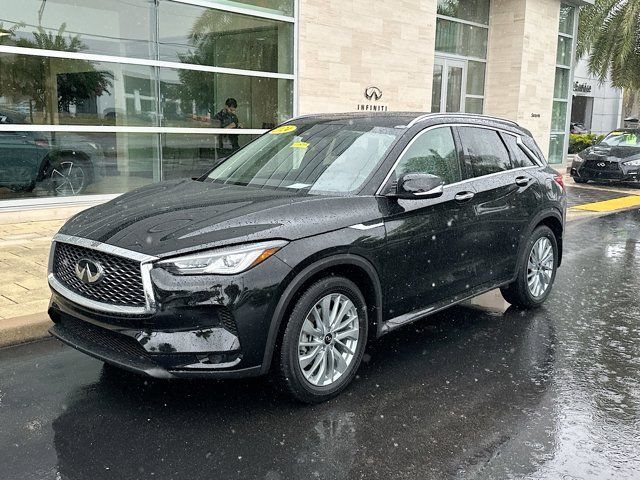 2024 INFINITI QX50 Luxe