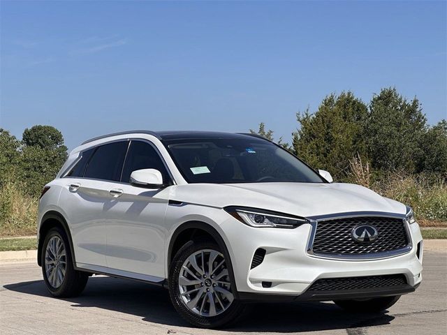 2024 INFINITI QX50 Luxe