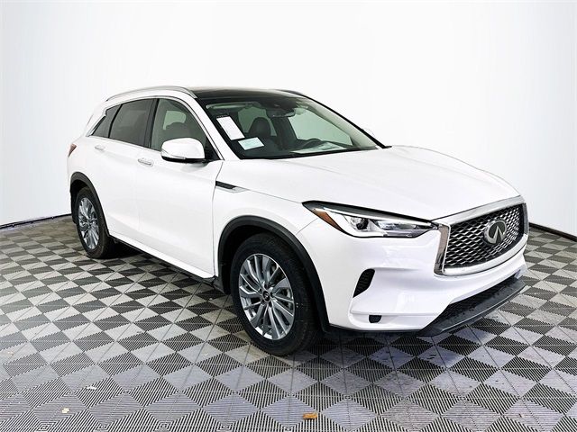 2024 INFINITI QX50 Luxe