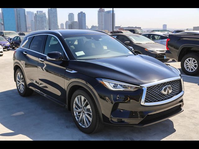 2024 INFINITI QX50 Luxe