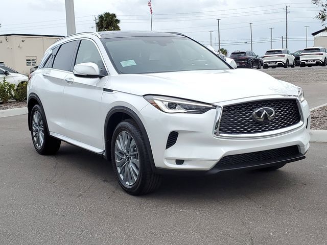 2024 INFINITI QX50 Luxe