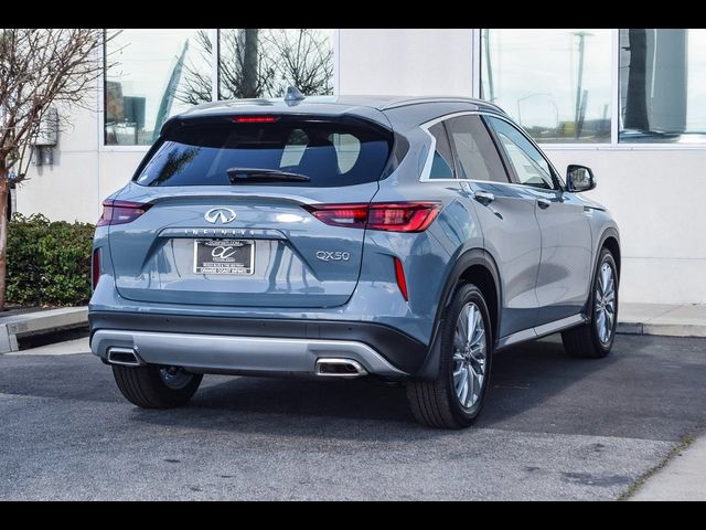 2024 INFINITI QX50 Luxe