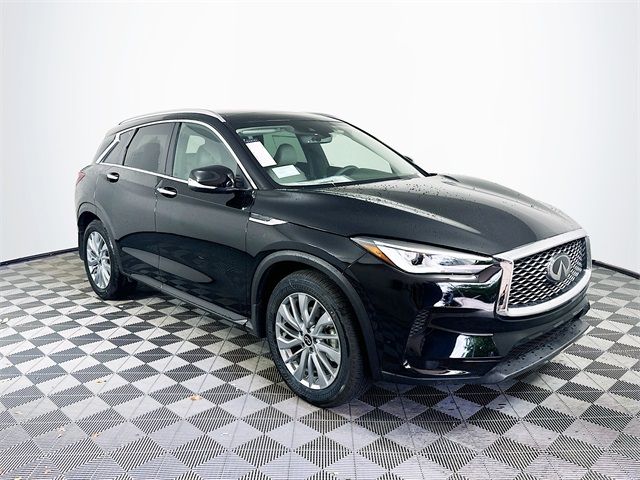 2024 INFINITI QX50 Luxe