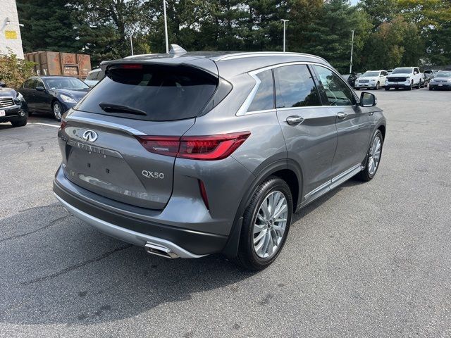 2024 INFINITI QX50 Luxe