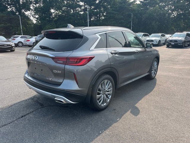 2024 INFINITI QX50 Luxe