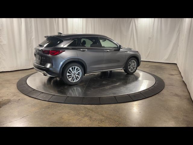 2024 INFINITI QX50 Luxe