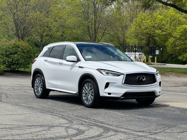 2024 INFINITI QX50 Luxe