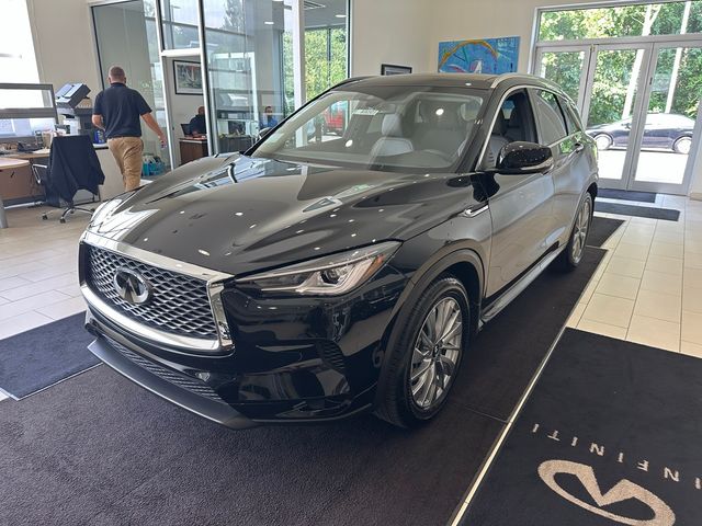 2024 INFINITI QX50 Luxe