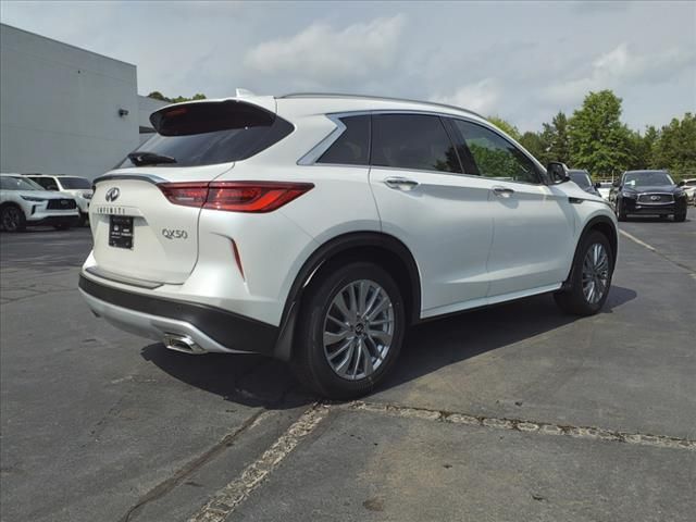 2024 INFINITI QX50 Luxe