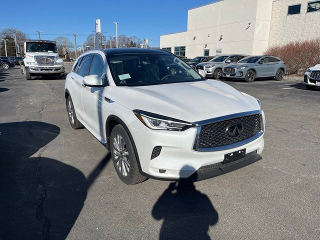 2024 INFINITI QX50 Luxe