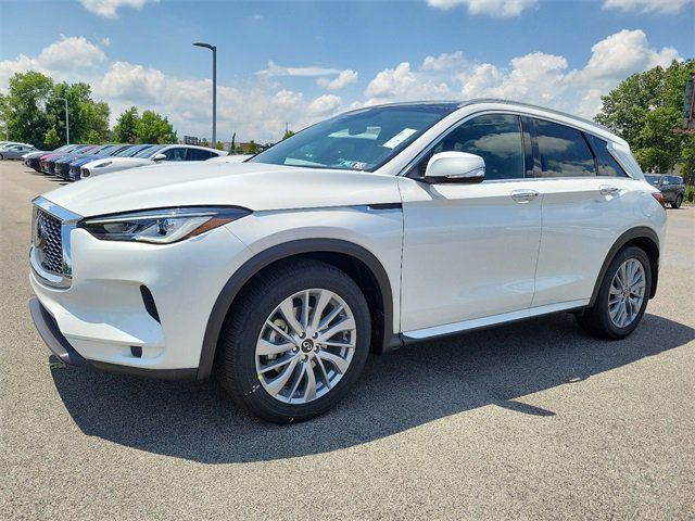 2024 INFINITI QX50 Luxe