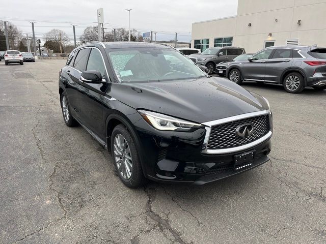 2024 INFINITI QX50 Luxe