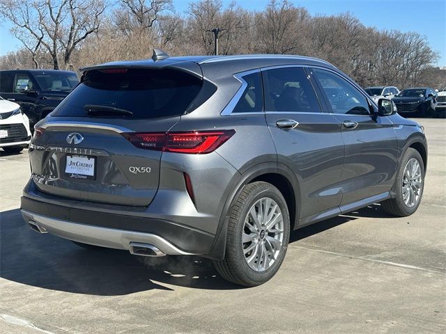 2024 INFINITI QX50 Luxe