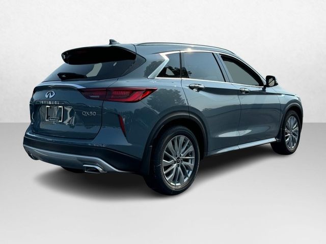 2024 INFINITI QX50 Luxe