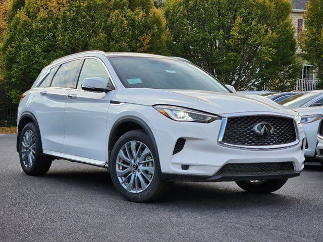 2024 INFINITI QX50 Luxe