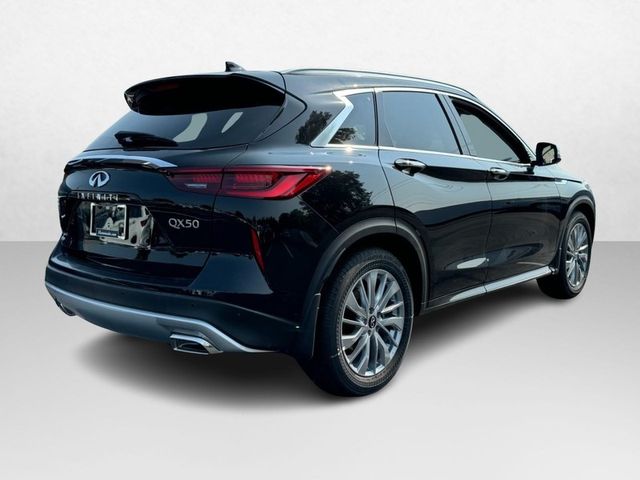 2024 INFINITI QX50 Luxe