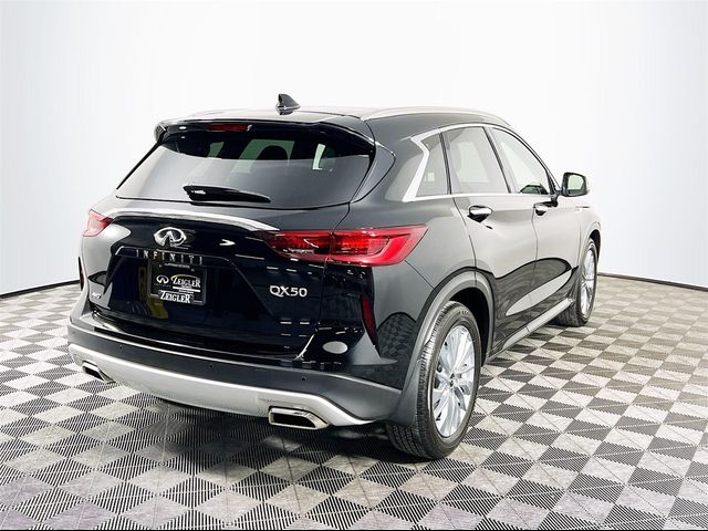 2024 INFINITI QX50 Luxe