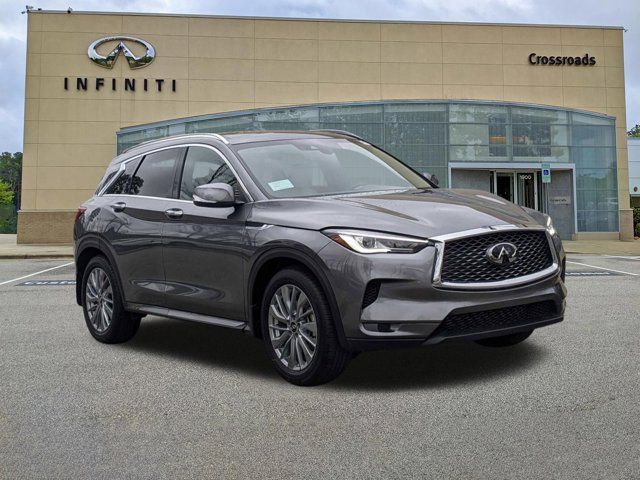 2024 INFINITI QX50 Luxe