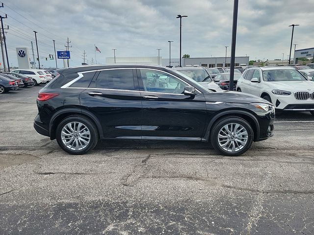 2024 INFINITI QX50 Luxe