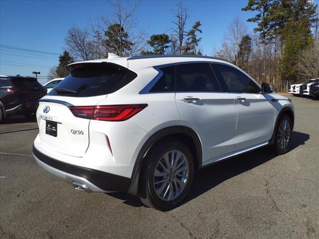 2024 INFINITI QX50 Luxe