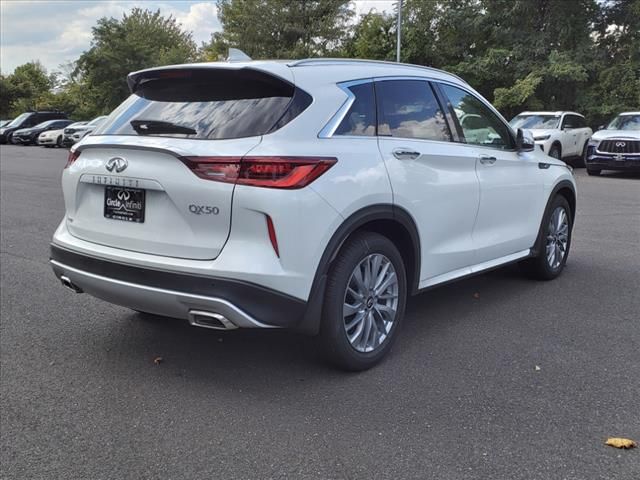 2024 INFINITI QX50 Luxe