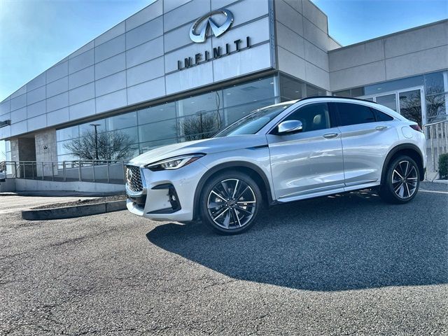 2024 INFINITI QX55 Essential