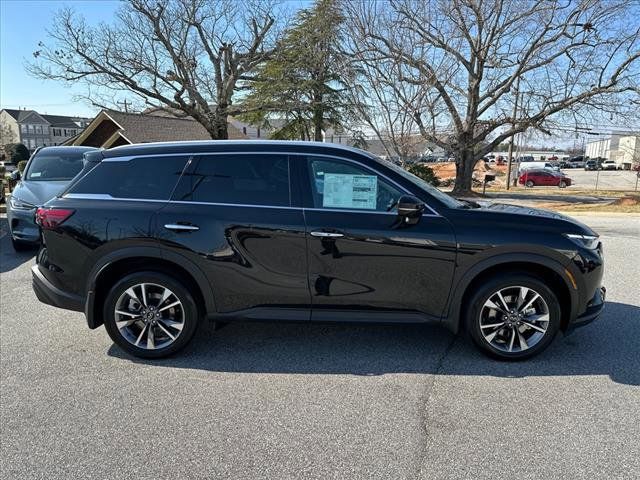 2024 INFINITI QX60 Luxe