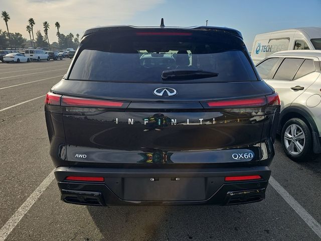 2024 INFINITI QX60 Luxe