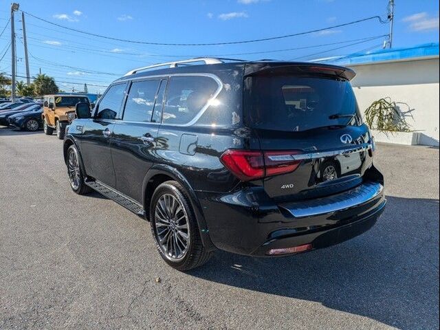 2024 INFINITI QX80 Premium Select