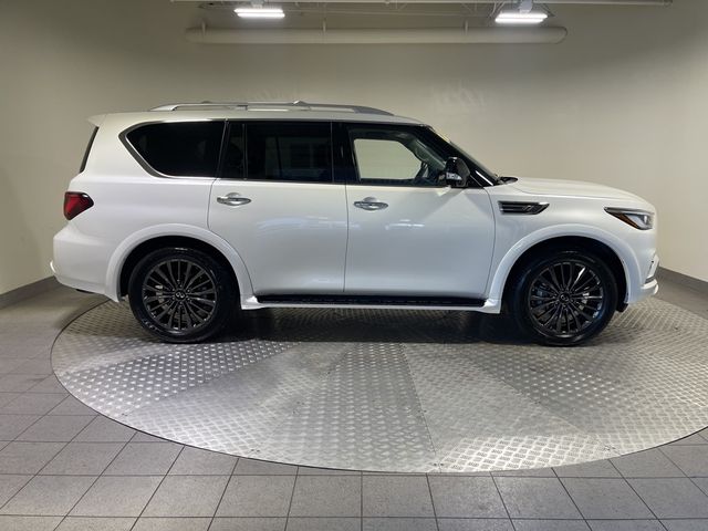 2024 INFINITI QX80 Premium Select