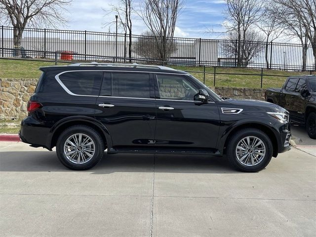 2024 INFINITI QX80 Luxe