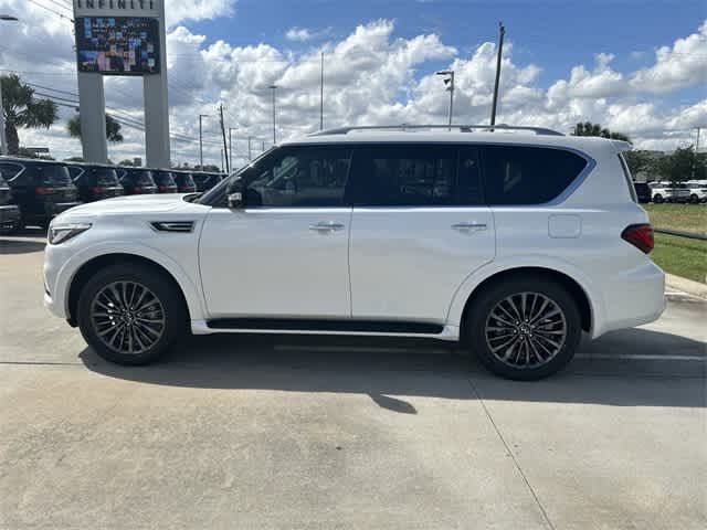 2024 INFINITI QX80 Premium Select