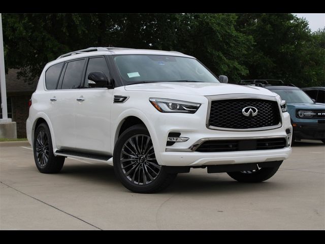 2024 INFINITI QX80 Premium Select