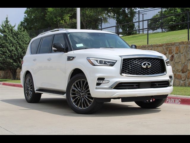 2024 INFINITI QX80 Premium Select