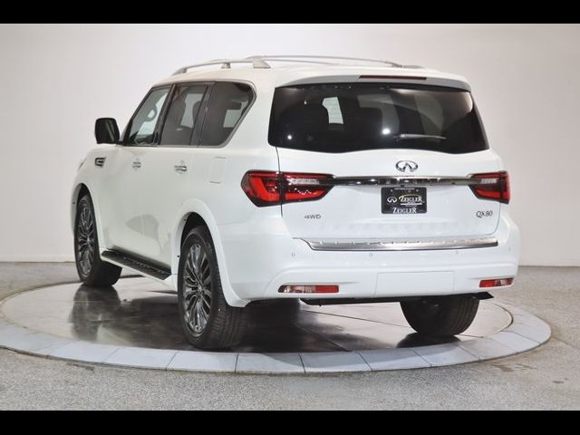 2024 INFINITI QX80 Premium Select