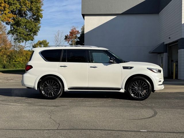 2024 INFINITI QX80 Premium Select