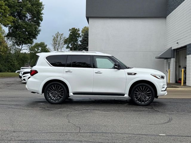 2024 INFINITI QX80 Premium Select