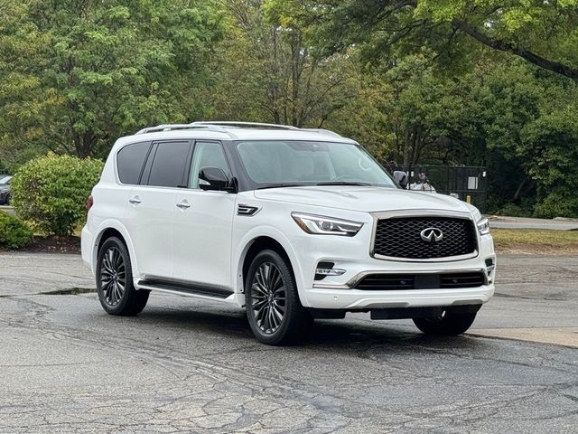 2024 INFINITI QX80 Premium Select