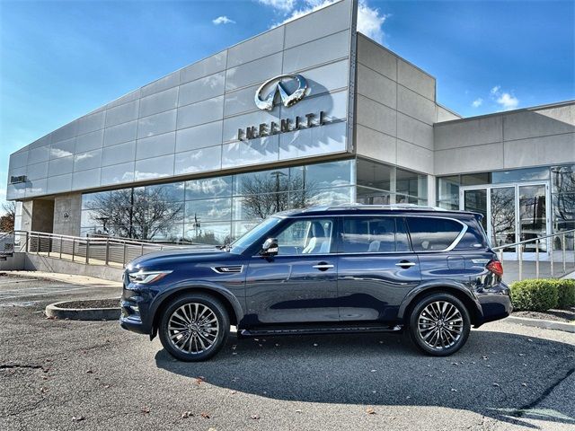 2024 INFINITI QX80 Premium Select