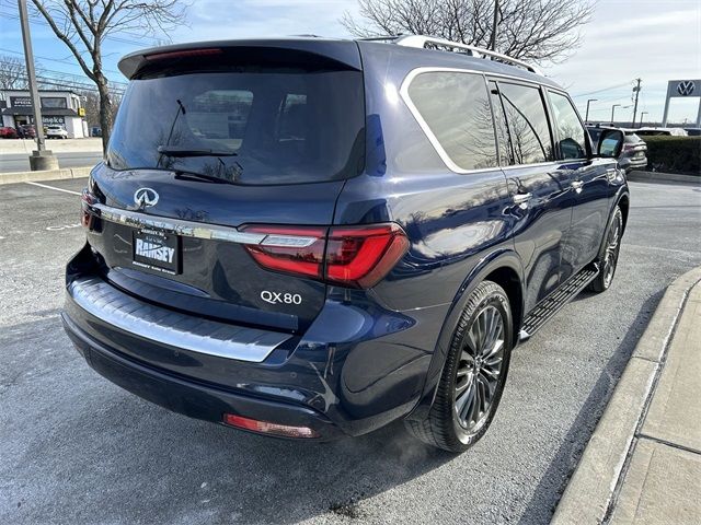 2024 INFINITI QX80 Premium Select