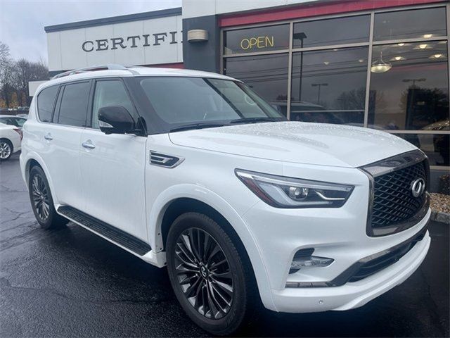 2024 INFINITI QX80 Premium Select