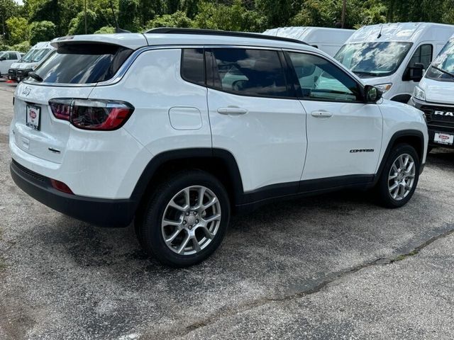 2024 Jeep Compass Latitude Lux