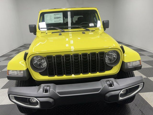 2024 Jeep Gladiator Sport S