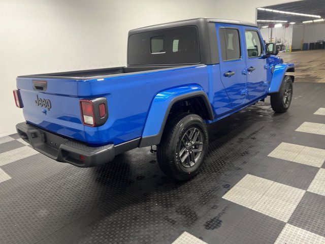 2024 Jeep Gladiator Sport S