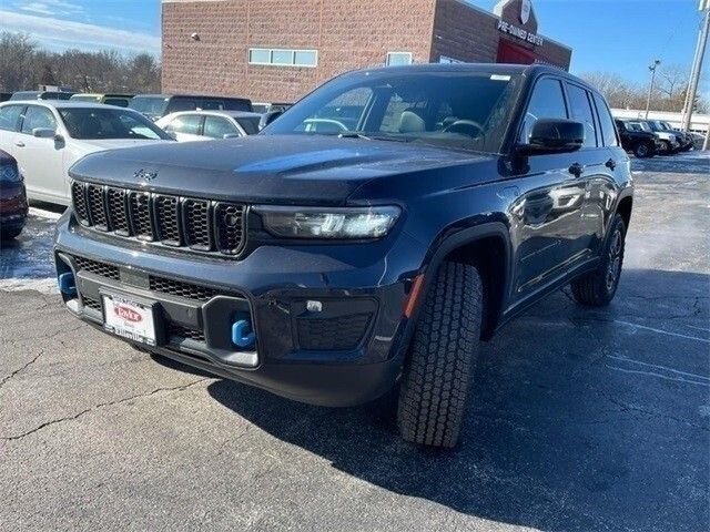 2024 Jeep Grand Cherokee 4xe Trailhawk